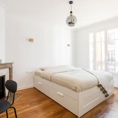 The Square, Paris-Asnieres, Private Apartment With Bedroom And Living Room Exteriér fotografie