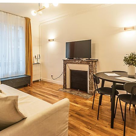 The Square, Paris-Asnieres, Private Apartment With Bedroom And Living Room Exteriér fotografie