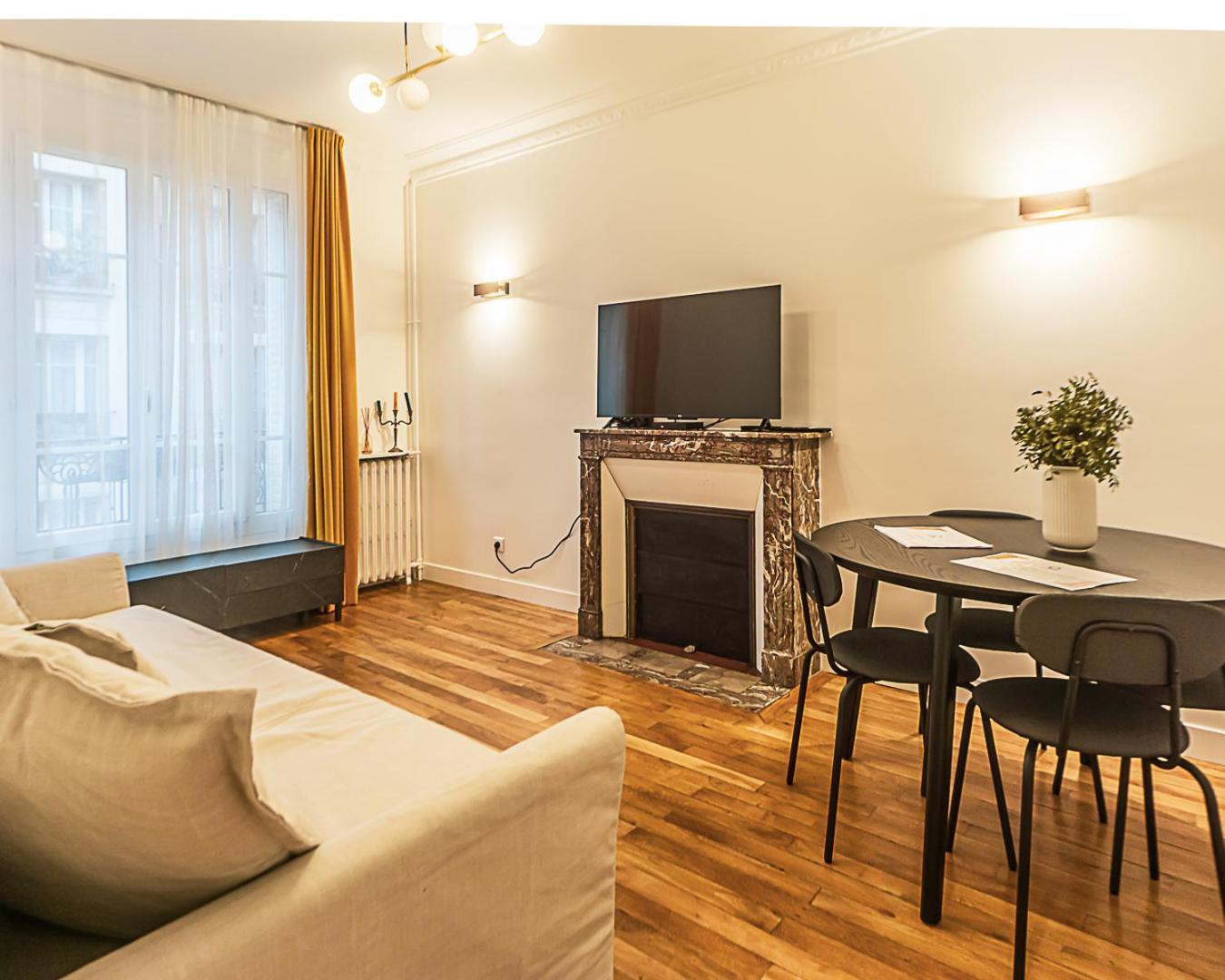 The Square, Paris-Asnieres, Private Apartment With Bedroom And Living Room Exteriér fotografie